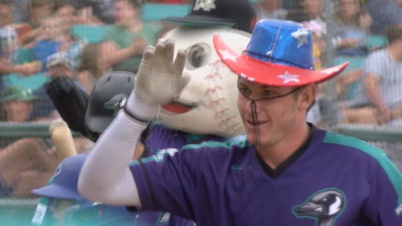 Highlights from the Rochester Honkers' 13-12 win over the Duluth Huskies on Saturday, June 13.